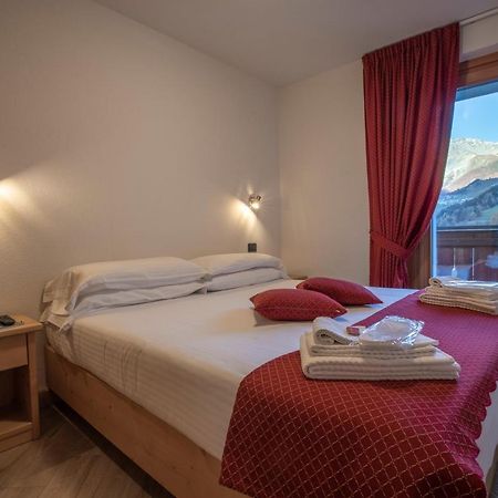 Chalet Del Bosco Valdisotto Eksteriør bilde