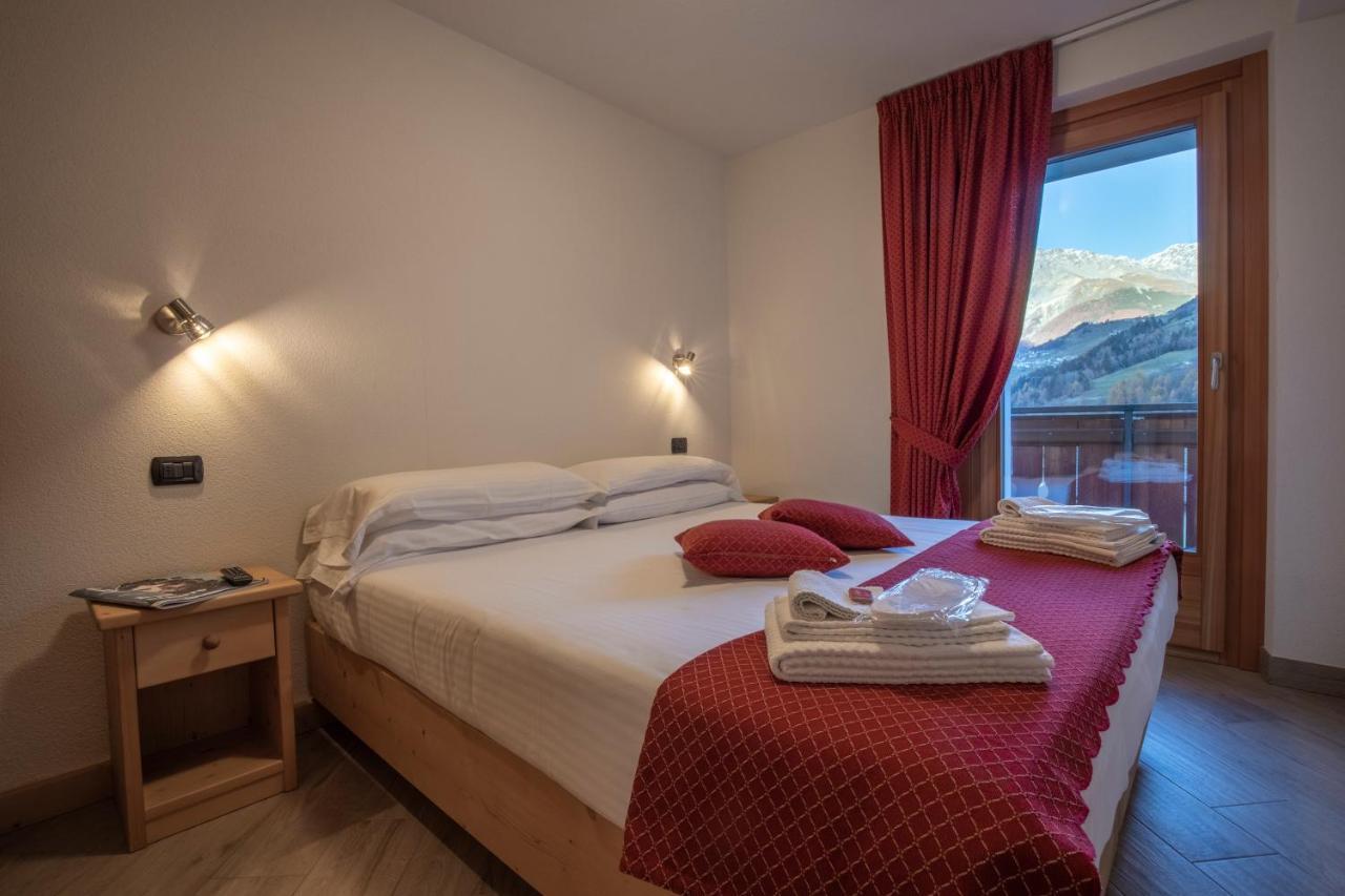 Chalet Del Bosco Valdisotto Eksteriør bilde