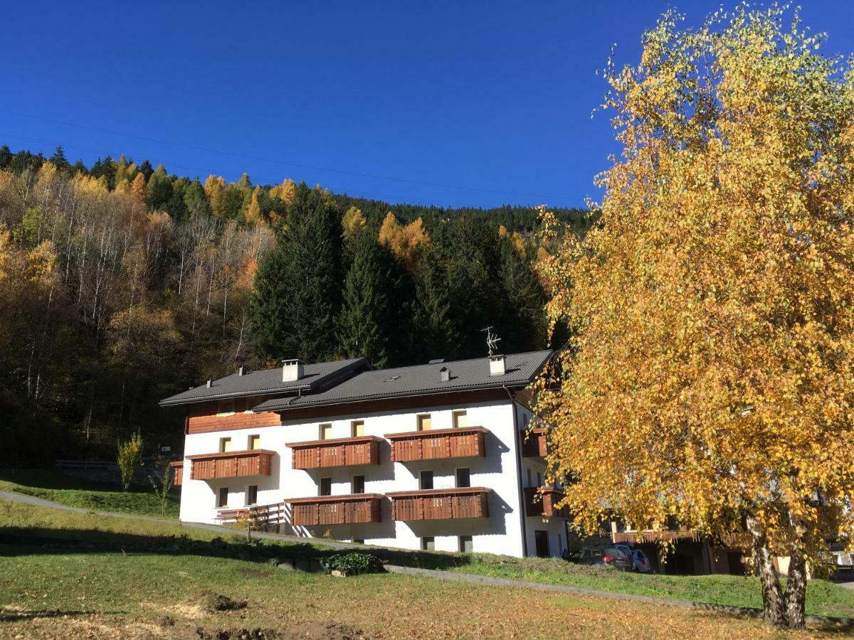 Chalet Del Bosco Valdisotto Eksteriør bilde